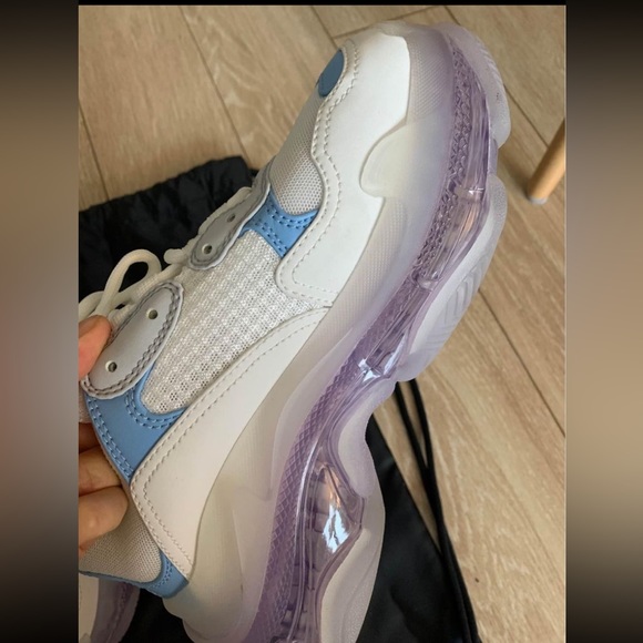 Authentic Balenciaga triple S sneakers - Picture 4 of 6